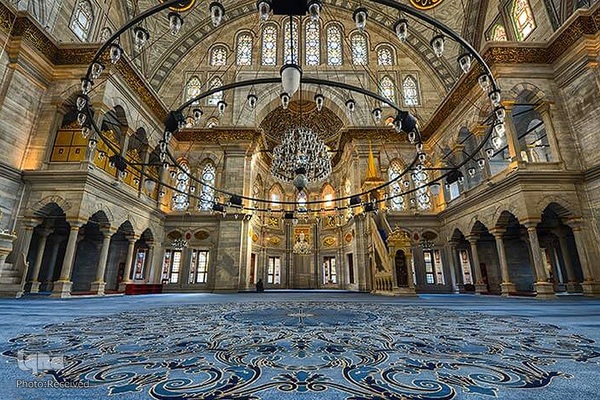 مسجد جامع سلطان قابوس در مسقط، پایتخت کشور عمان