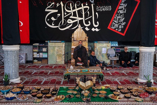 آیین سنتی ۶ امام حسین در شهر بَرزُک کاشان