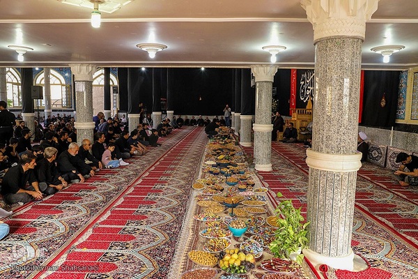 آیین سنتی ۶ امام حسین در شهر بَرزُک کاشان