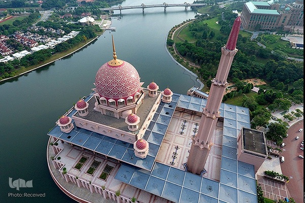 مسجد صورتی مالزی