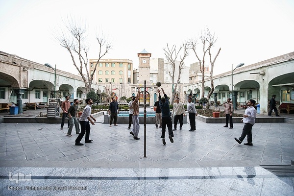 افراشته فیروزه‌ای؛ مسجد معیرالممالک به قدمت تاریخ تهران