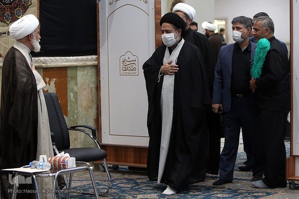 اولین همایش ملی موکب داران حسینی «قدم‌های آسمانی» در بقعه شیخ صدوق شهر ری