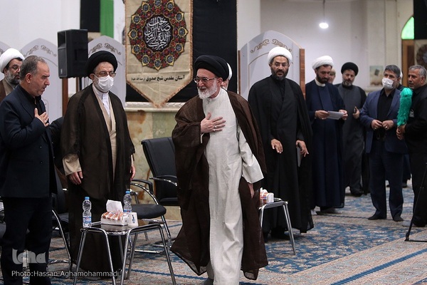 اولین همایش ملی موکب داران حسینی «قدم‌های آسمانی» در بقعه شیخ صدوق شهر ری