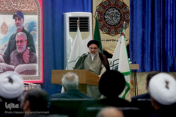 اولین همایش ملی موکب داران حسینی «قدم‌های آسمانی» در بقعه شیخ صدوق شهر ری