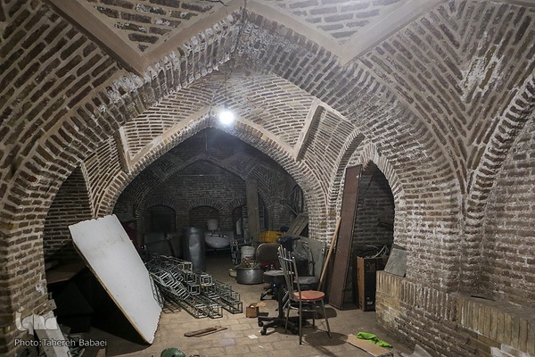 افراشته فیروزه‌ای؛ مسجد آقامحمود
