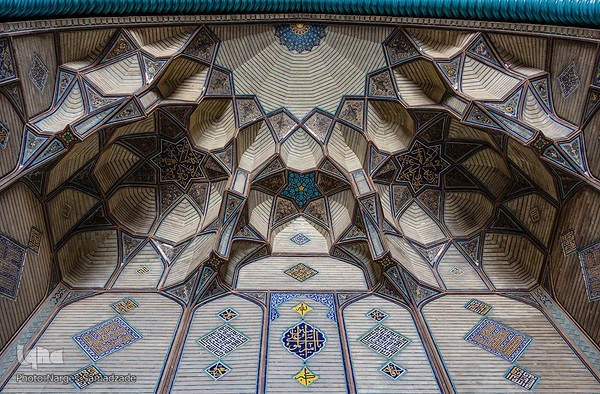 افراشته فیروزه‌ای؛ مسجد حکیم یا مسجد جورجیر