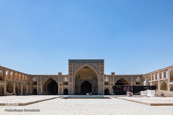 افراشته فیروزه‌ای؛ مسجد حکیم یا مسجد جورجیر