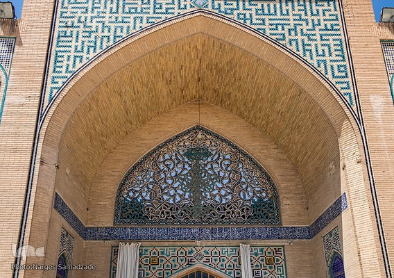 افراشته فیروزه‌ای؛ مسجد حکیم یا مسجد جورجیر