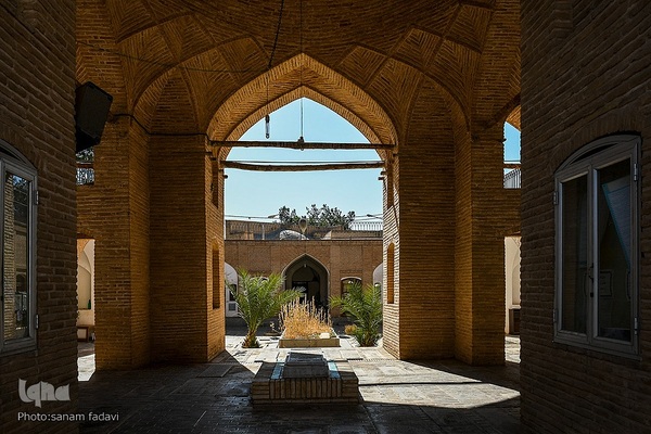 افراشته فیروزه‌ای؛ مسجد رکن الملک اصفهان‎‎