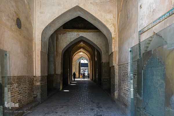 افراشته فیروزه‌ای؛ مسجد جامع اصفهان