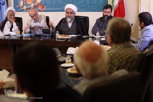 آیین نکوداشت و رونمایی از آثار علامه محمدرضا حکیمی(ره) در موسسه اطلاعات