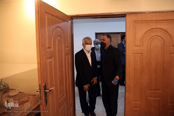 آیین نکوداشت و رونمایی از آثار علامه محمدرضا حکیمی (ره) در موسسه اطلاعات