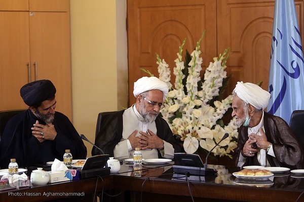 آیین نکوداشت و رونمایی از آثار علامه محمدرضا حکیمی (ره) در موسسه اطلاعات