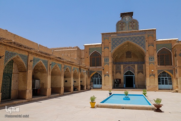 افراشته فیروزه‌ای؛ مسجد مشیر شیراز‎‎