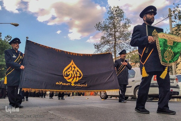 
پیاده روی روز شهادت حضرت علی بن حمزه(ع) در شیراز‎‎
