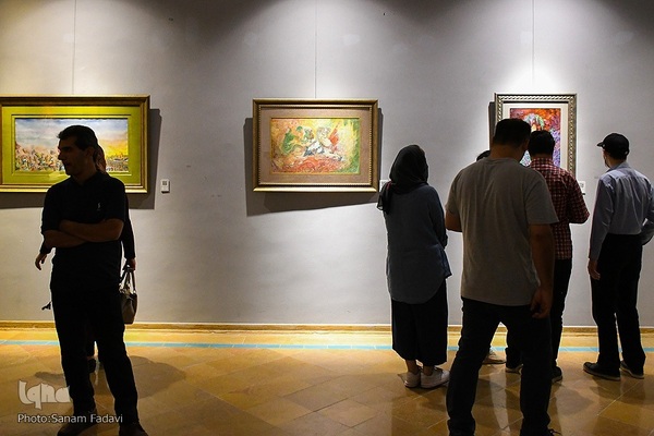 آیین گشایش نمایشگاه سرخ‌نگار در اصفهان‎‎