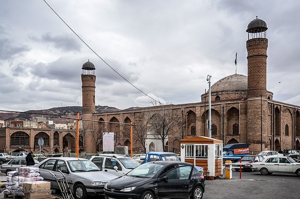 افراشته فیرزوزه‌ای؛ مسجد صاحب الامر تبریز