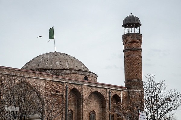 افراشته فیرزوزه‌ای؛ مسجد صاحب الامر تبریز