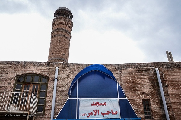 افراشته فیرزوزه‌ای؛ مسجد صاحب الامر تبریز