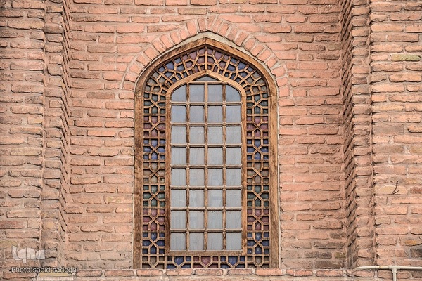 افراشته فیرزوزه‌ای؛ مسجد صاحب الامر تبریز