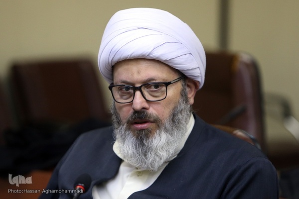   حجت الاسلام و المسلمین غلامرضا قاسمیان، رئیس کتابخانه، موزه و مرکز اسناد مجلس شورای اسلامی