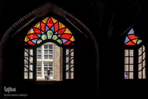 افراشته فیروزه‌ای؛ مسجد جامع شهر تبریز