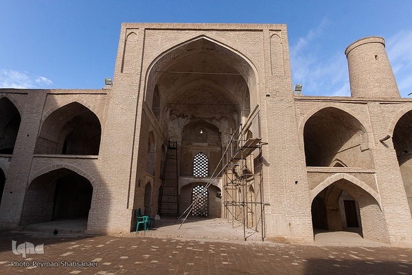 مسجد جامع شهرستان اردستان