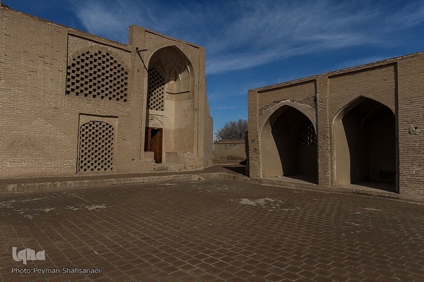 مسجد جامع شهرستان اردستان