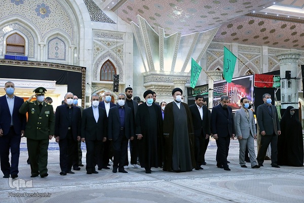 تجدید میثاق رییس جمهور و هیات دولت با آرمانهای امام راحل