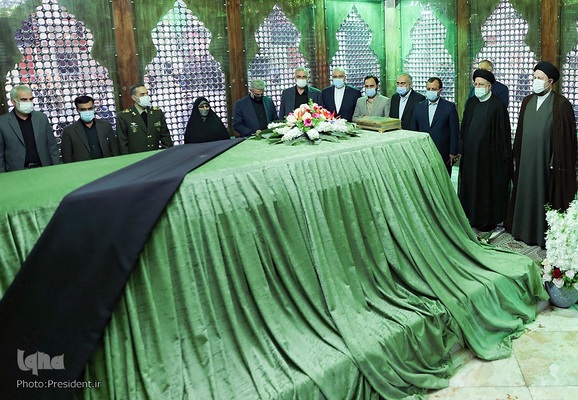 تجدید میثاق رییس جمهور و هیات دولت با آرمانهای امام راحل