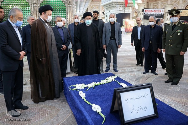 تجدید میثاق رییس جمهور و هیات دولت با آرمانهای امام راحل