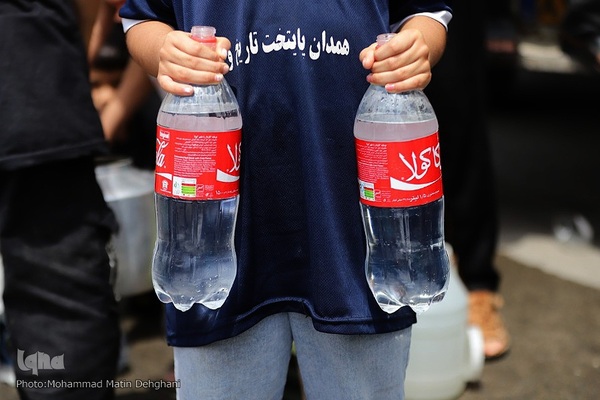 صف آب آشامیدنی در شهرستان همدان