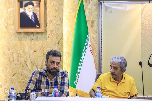 نشست هم‌اندیشی ناشران و نویسندگان انقلاب