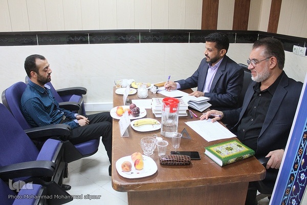 آزمون شفاهی اعطای مدرک به حافظان قرآن خوزستانی