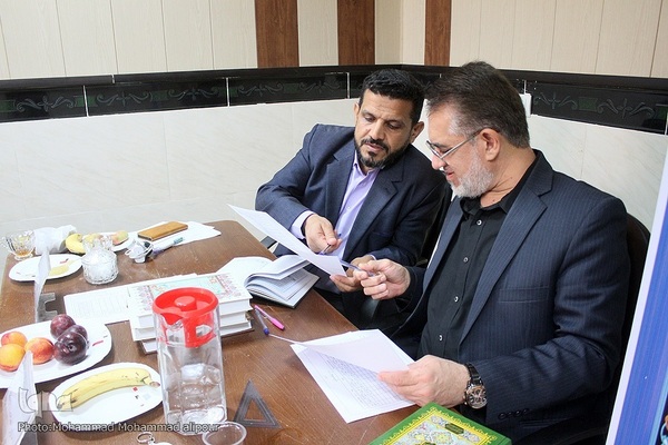 آزمون شفاهی اعطای مدرک به حافظان قرآن خوزستانی