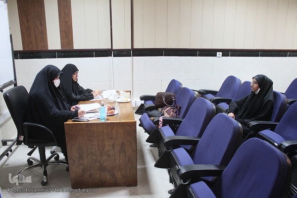 آزمون شفاهی اعطای مدرک به حافظان قرآن خوزستانی