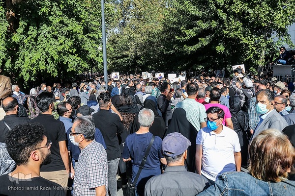 تشییع پیکر سایه زیر آسمان تهران