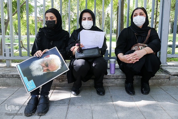 تشییع پیکر سایه زیر آسمان تهران