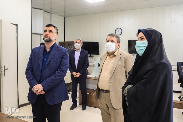 بازدید علی رمضانی مدیرعامل موسسه خانه کتاب از ایکنا