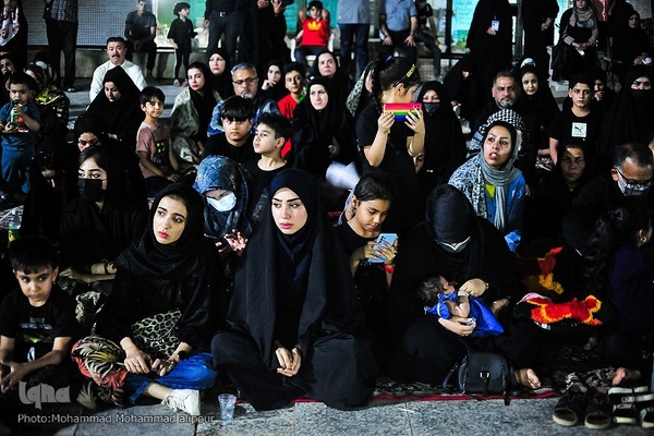 تعزیه حسینی در حرم علی بن‌ مهزیار