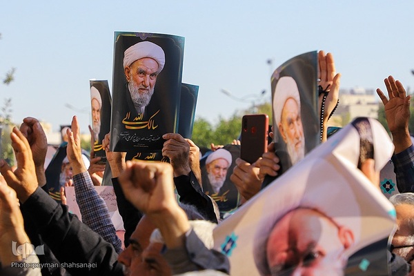 تشییع پیکر آیت الله ناصری در اصفهان