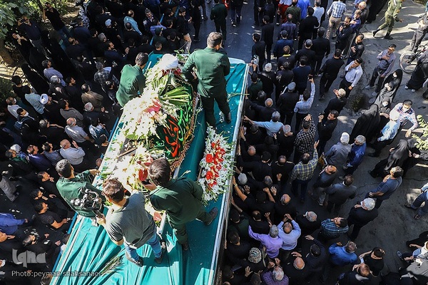 تشییع پیکر آیت الله ناصری در اصفهان