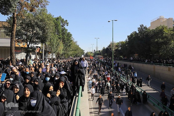 تشییع پیکر آیت الله ناصری در اصفهان