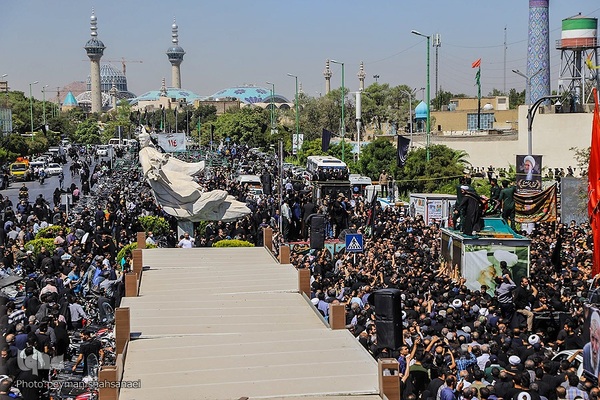 تشییع پیکر آیت الله ناصری در اصفهان