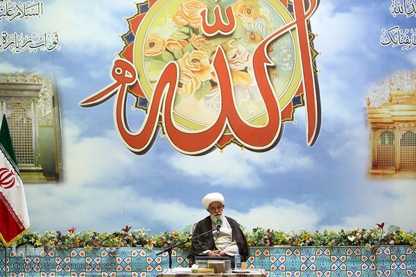 حجت الاسلام والمسلمین علی اکیر رشاد، رئیس شورای سیاستگذاری حوزه علمیه استان تهران 