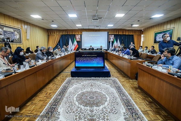 نشست علمی «بحران آب و استفاده فنآوری‌های نوین شیرین‌سازی و انتقال آب»