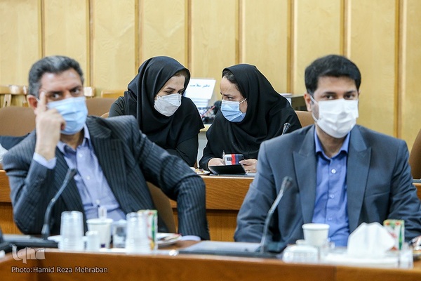 نشست علمی «بحران آب و استفاده فنآوری‌های نوین شیرین‌سازی و انتقال آب»