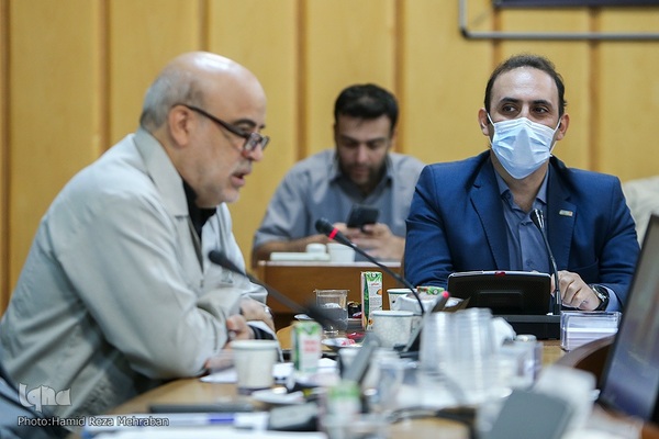 نشست علمی «بحران آب و استفاده فنآوری‌های نوین شیرین‌سازی و انتقال آب»