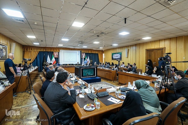 نشست علمی «پزشکی آینده و شبکه ملی کنترل سرطان»