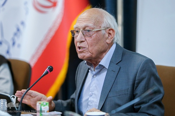 نشست علمی «پزشکی آینده و شبکه ملی کنترل سرطان»